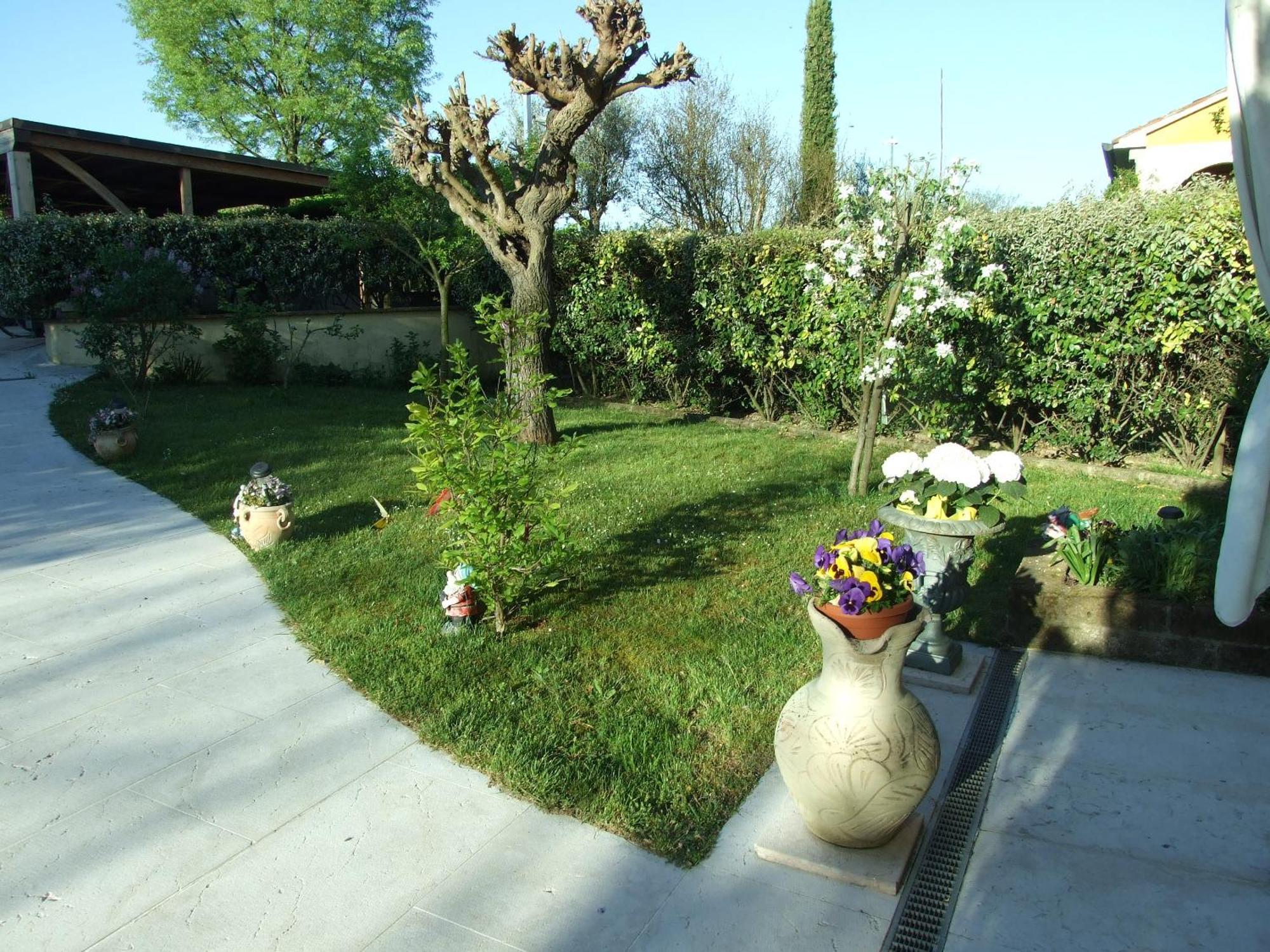 B&B Casacasina Monzambano Bagian luar foto